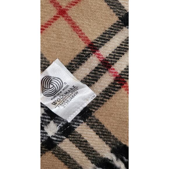BURBERRYs of London 100% New Wool BEIGE Shawl Nova Check - Picture 10 of 11